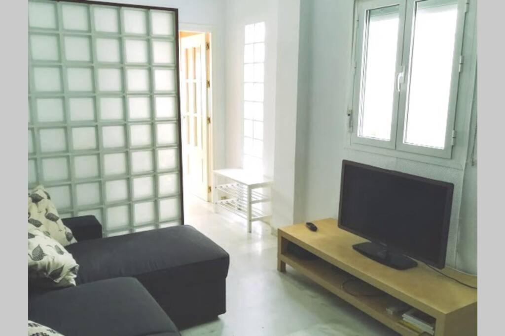 Garum, Luminoso Con Parking Y Patio Privado *